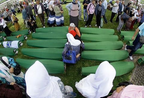 175 kurban toprağa verildi