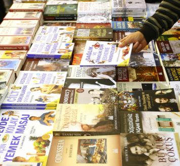 19. İzmir Kitap Fuarı açıldı...