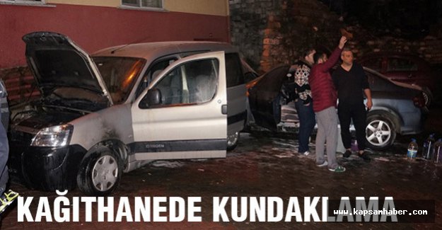 Kağıthane'de 5 araç benzin dökülerek yakıldı.