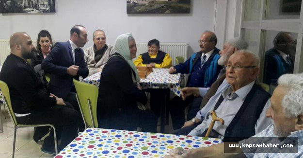 MHP'den Huzurevi'ne ziyaret