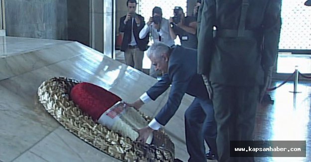 65. Hükümet Anıtkabir'i ziyaret etti