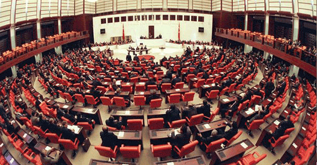 Dokunulmazlık komisyondan geçti