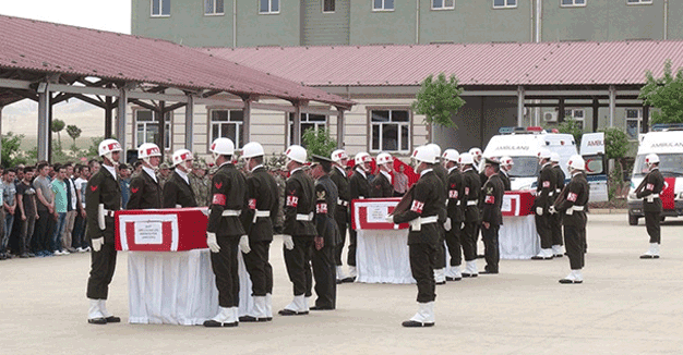 Şehitler gözyaşlarıyla memleketlerine uğurlandı