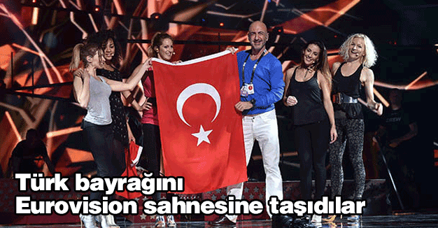 Türk bayrağını Eurovision sahnesine taşıdılar