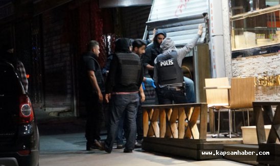 Örgütün sözde üst düzey yöneticileri de gözaltında