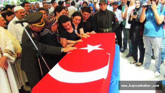 Şehit Astsubay Gevrek, Kırşehir'de son yolculuğuna uğurlandı
