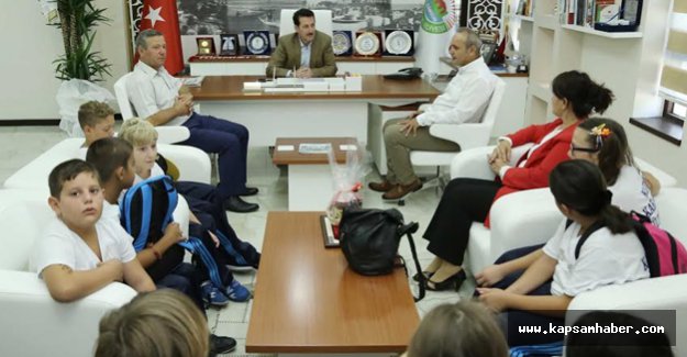 Erdoğan Tok Kıbrıslı Çocukları Ağırladı