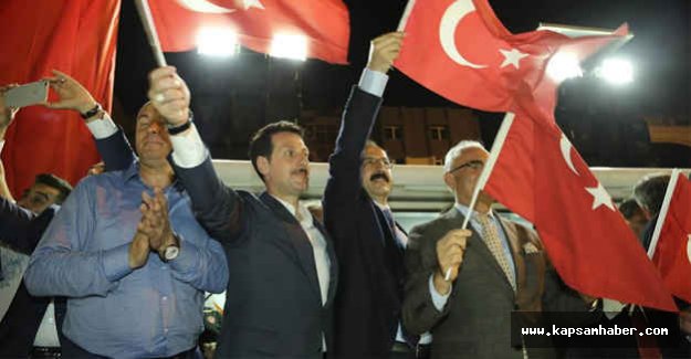 Nifak Ekenlere Karşı Uyanık Olmalıyız