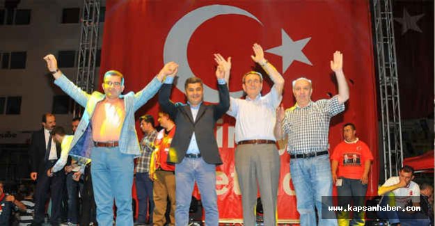 Oda ve Borsa’dan Demokrasi Nöbetçilerine Destek