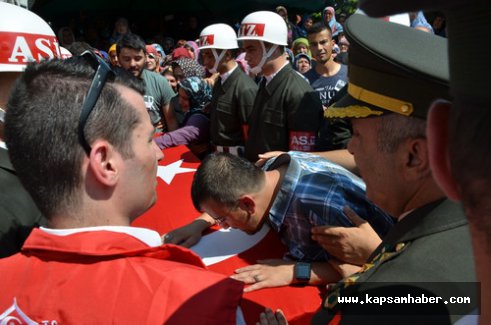 Sakaryalı şehit Aktaş'ı binler uğurladı