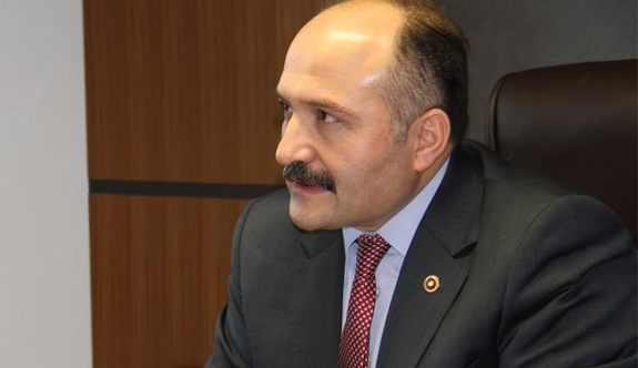 Erhan Usta "Anneler Günü"nü kutladı