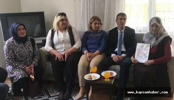 Hatinoğlu ve yönetiminden şehitliklere ziyaret