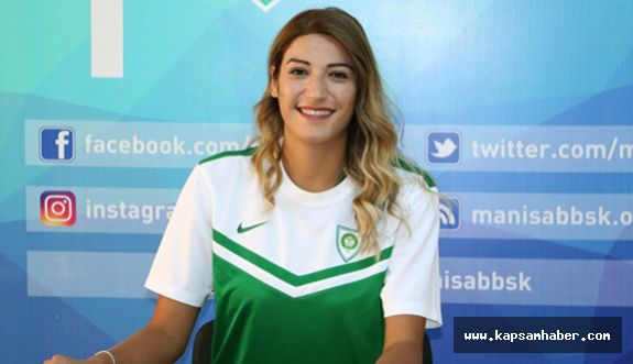 Buse İnce sözleşme imzaladı