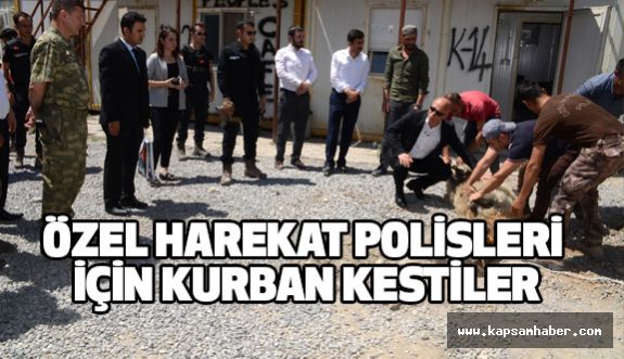 Operasyondan Dönen Özel Harekat Polisleri İçin Kurban