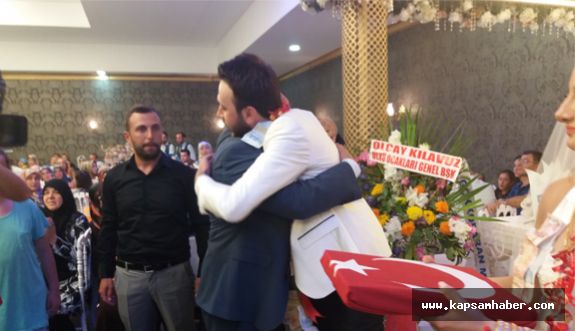 Ünlü Sanatçı Dünya Evine Girdi