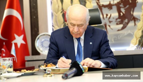 Bahçeli'nin Anı Defteri’ne Düştüğü Not!