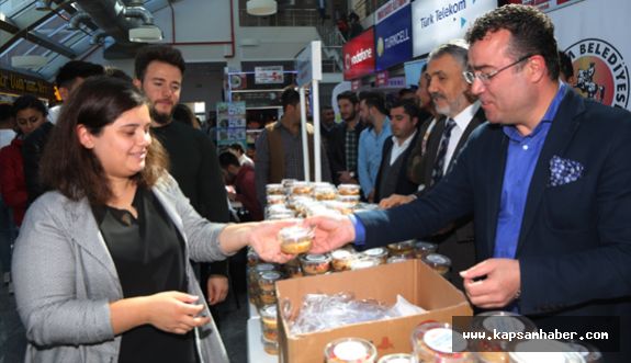 İshak Taşçı'dan Vatandaşlara Aşure İkramı