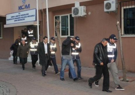 6 polis, tahliye oldu.