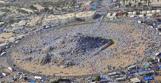 Arafat ve Mina'yı havadan görüntülendi...