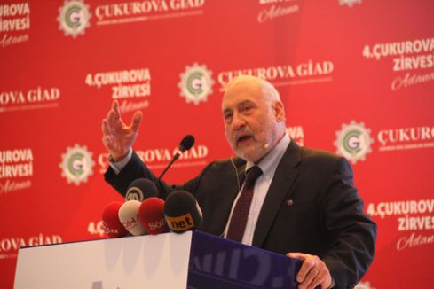 ABD’li ekonomist Stiglitz: Petroldeki düşüş dünya için olumsuz bir gelişme