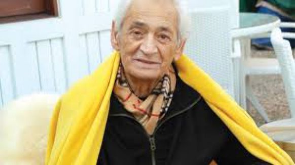 Adnan Şenses Hayatını Kaybetti...