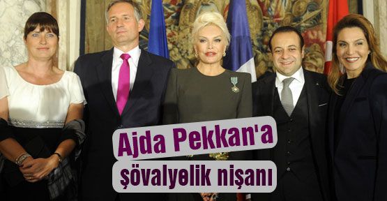 Ajda Pekkan'a şövalyelik nişanı