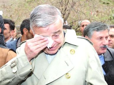 Akıl Yoksunu Akil'den Özgürlük İsteği...