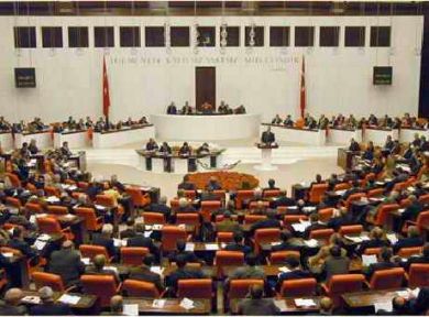 AKP kendi teklifini reddetti
