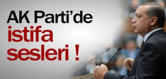 AKP'de Yaprak Dökümü Devam Ediyor