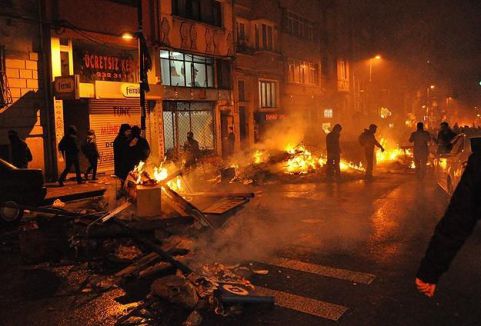 Amaç sandığı etkilemek...