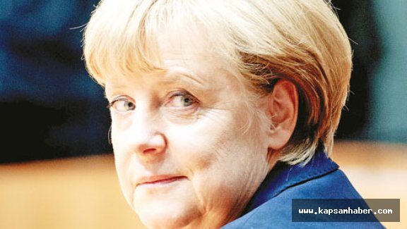 Angela Merkel, Çağrı Yaptı
