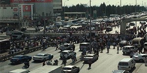 Ankara'da kamyonun çarptığı üst geçit çöktü