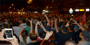 Ankara’da şehidin evinin önünde eylem