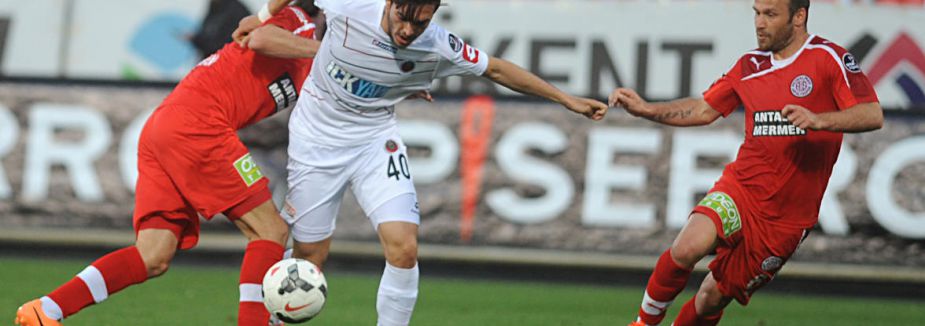Antalyaspor deplasmanda kazandı