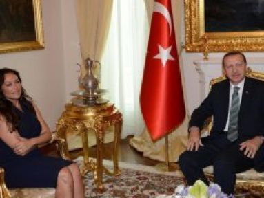 Avşar Başbakan'a Sordu:'Psikoloğunuz Varmı?'