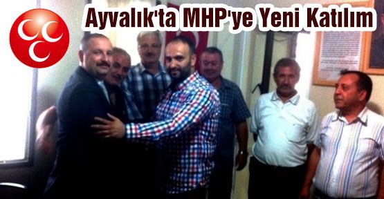 Ayvalık'ta MHP'ye katılım...
