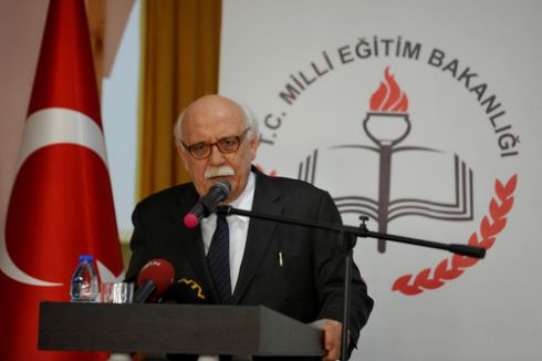 Bakan Nabi Avcı'dan Türk okulları açıklaması