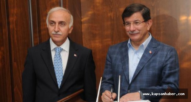 Başbakan Davutoğlu Samsun Valisi Şahin'i ziyaret etti