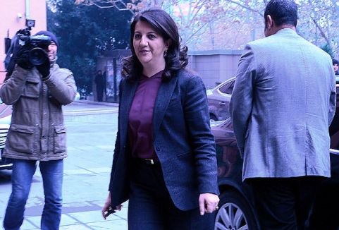 BDP ve HDP heyeti, İmralı'ya gitti