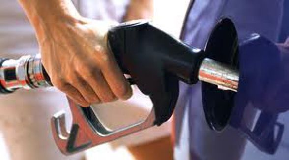 Benzine büyük zam...