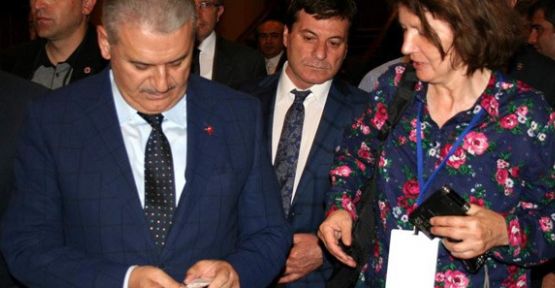 Binali Yıldırım'ın Sosyal Medya Dersi...