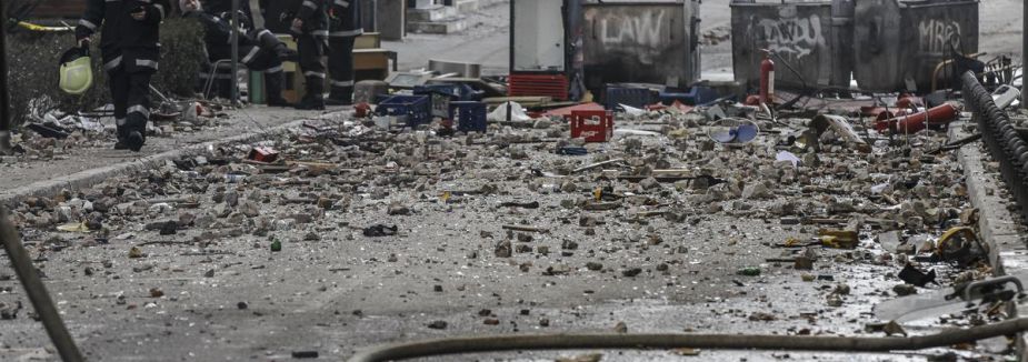 Bosna'da el bombalı saldırı...