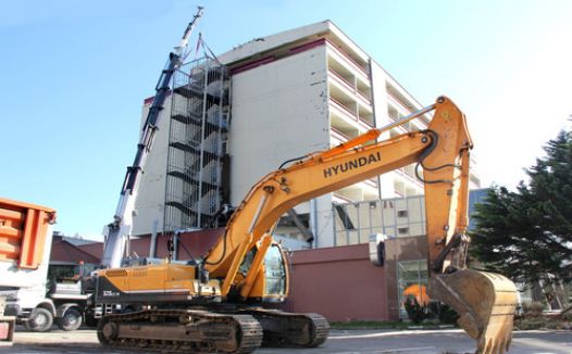 Büyük Samsun Oteli yıkılıyor