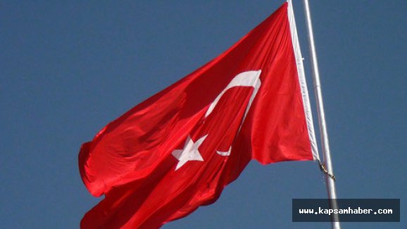 Çankırı'nın dağ zirvesine dev bayrak çekildi