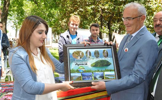 Çarşambalılar gününde Ayvacık belediyesi stand açtı