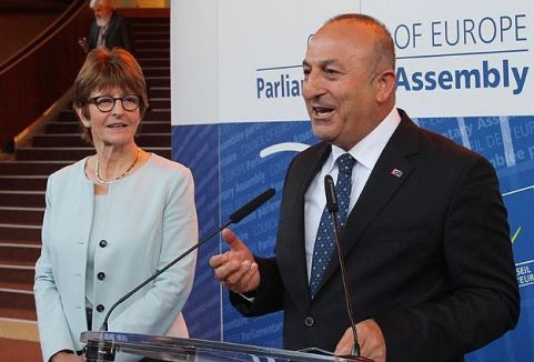 Çavuşoğlu'na büyük onur...