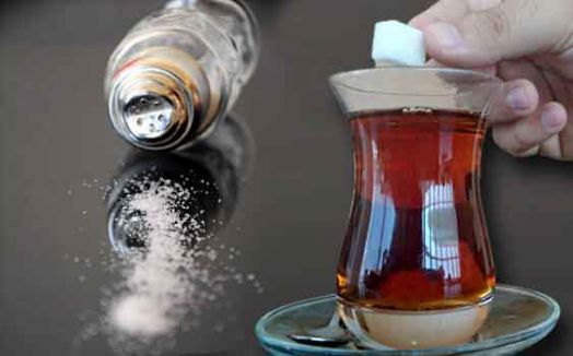 Çay tek şekerle içilecek, tuzluk kalkacak