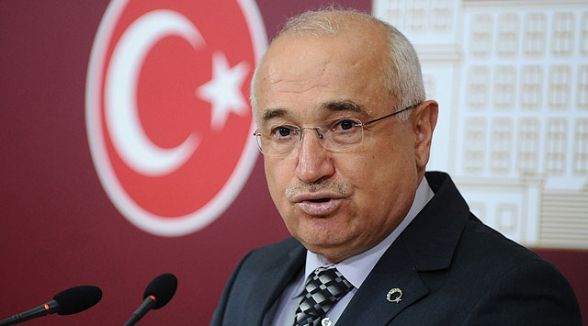 Çiçek: Noel Bayramı insanlığın ortak değerlerinden