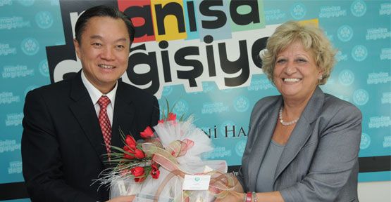 Çin Heyeti Manisa Belediyesi’ni Ziyaret Etti
