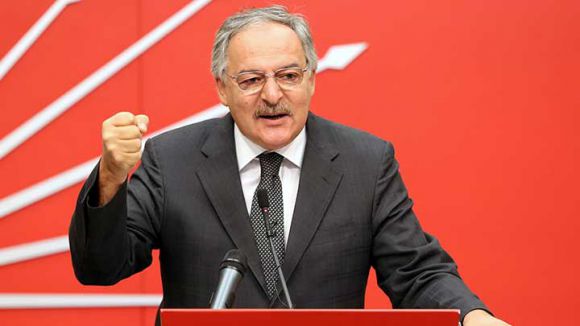 'Davutoğlu sen bir fotokopisin'